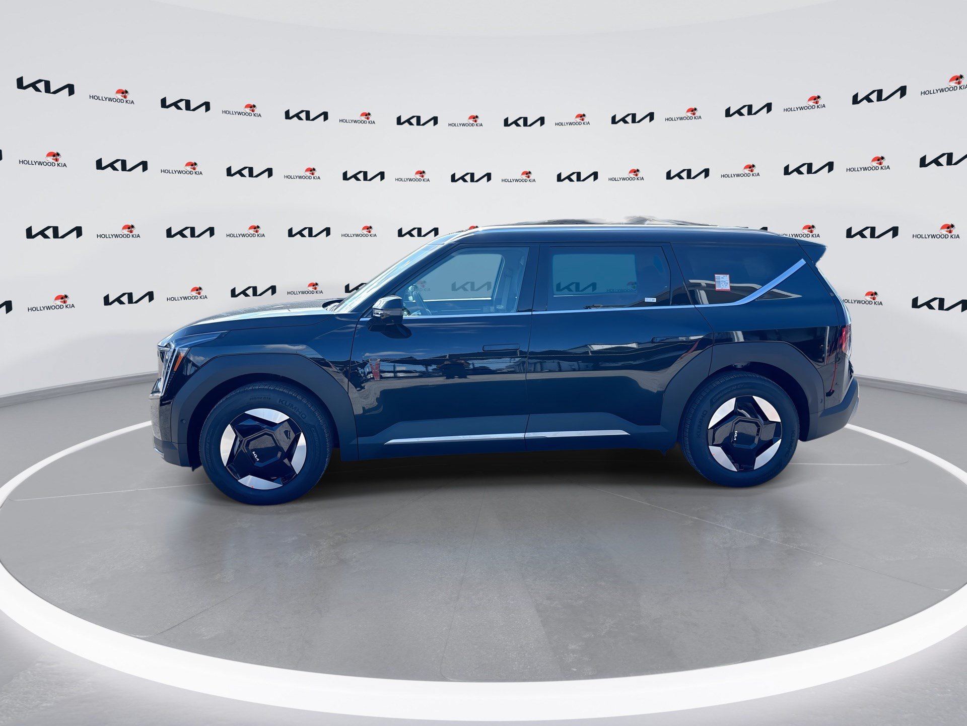 New 2026 Kia EV9 Wind AWD/4WD image 5