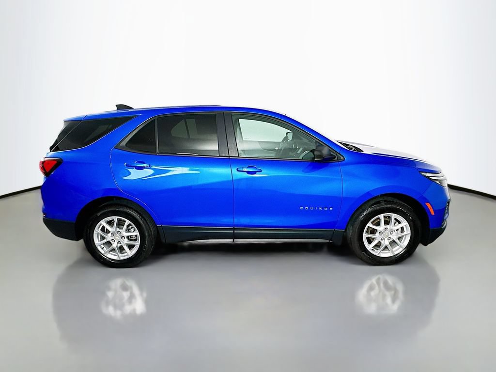 Used 2024 Chevrolet Equinox LS w/ LS Convenience Package FWD image 8
