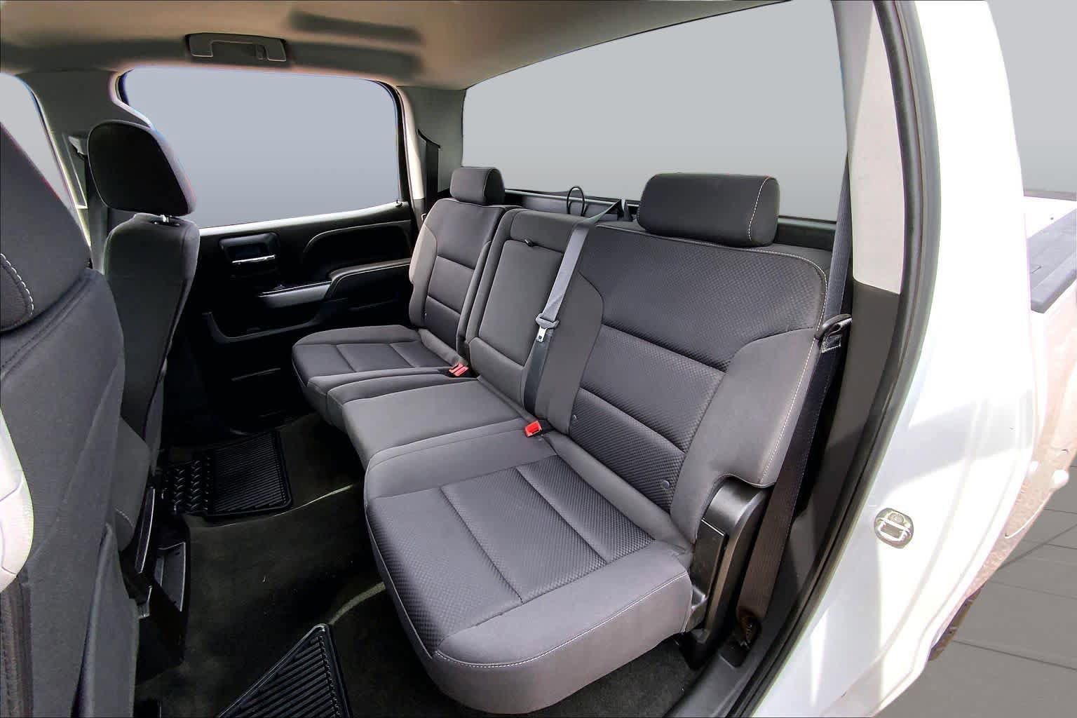 Used 2018 Chevrolet Silverado 1500 LT w/ Texas Edition AWD/4WD image 21