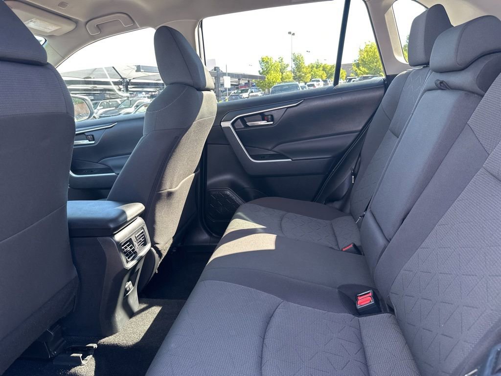 Used 2024 Toyota RAV4 XLE image 28