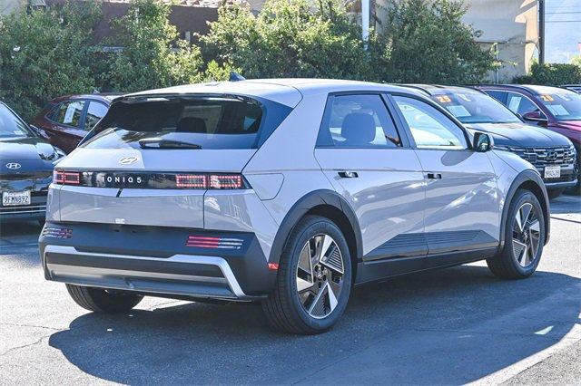 New 2026 Hyundai Ioniq 5 SEL image 4