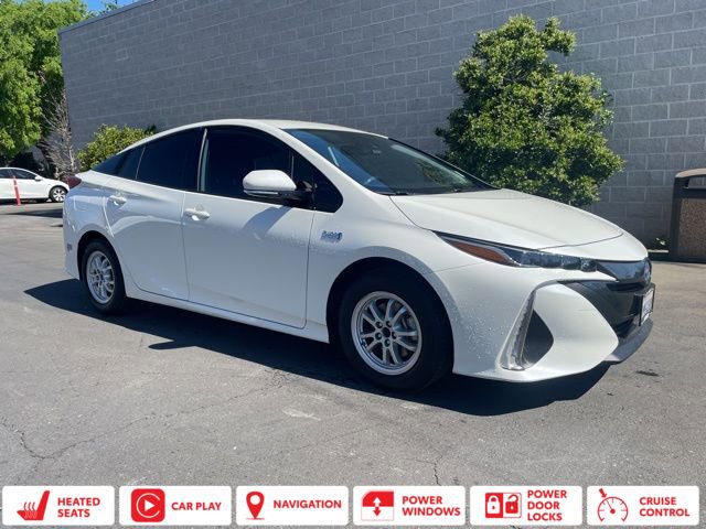 Used 2020 Toyota Prius Prime XLE image 1