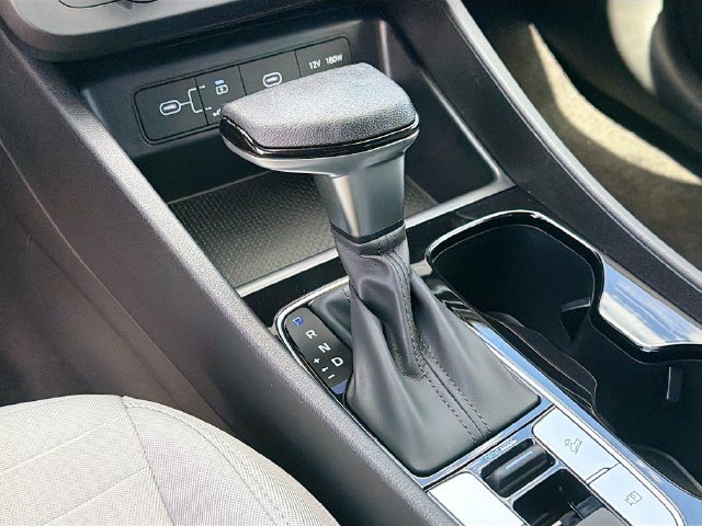 New 2026 Hyundai Santa Cruz SE FWD image 16