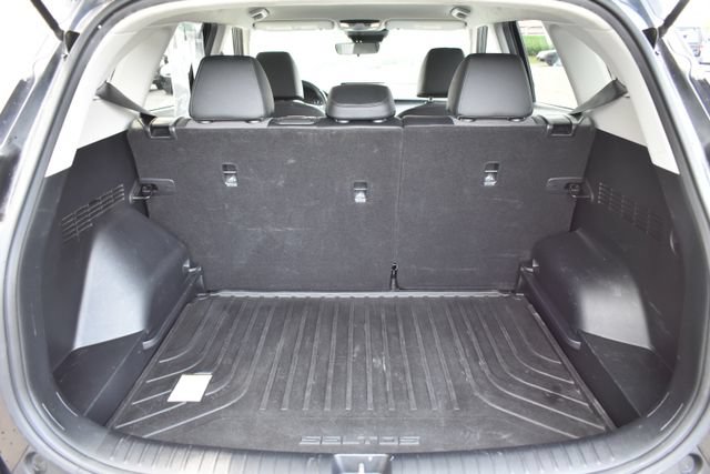 Used 2021 Kia Seltos S AWD/4WD image 30