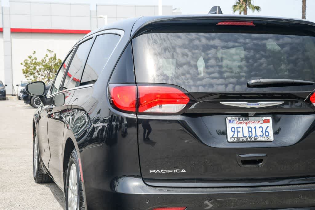 Used 2019 Chrysler Pacifica L FWD image 6