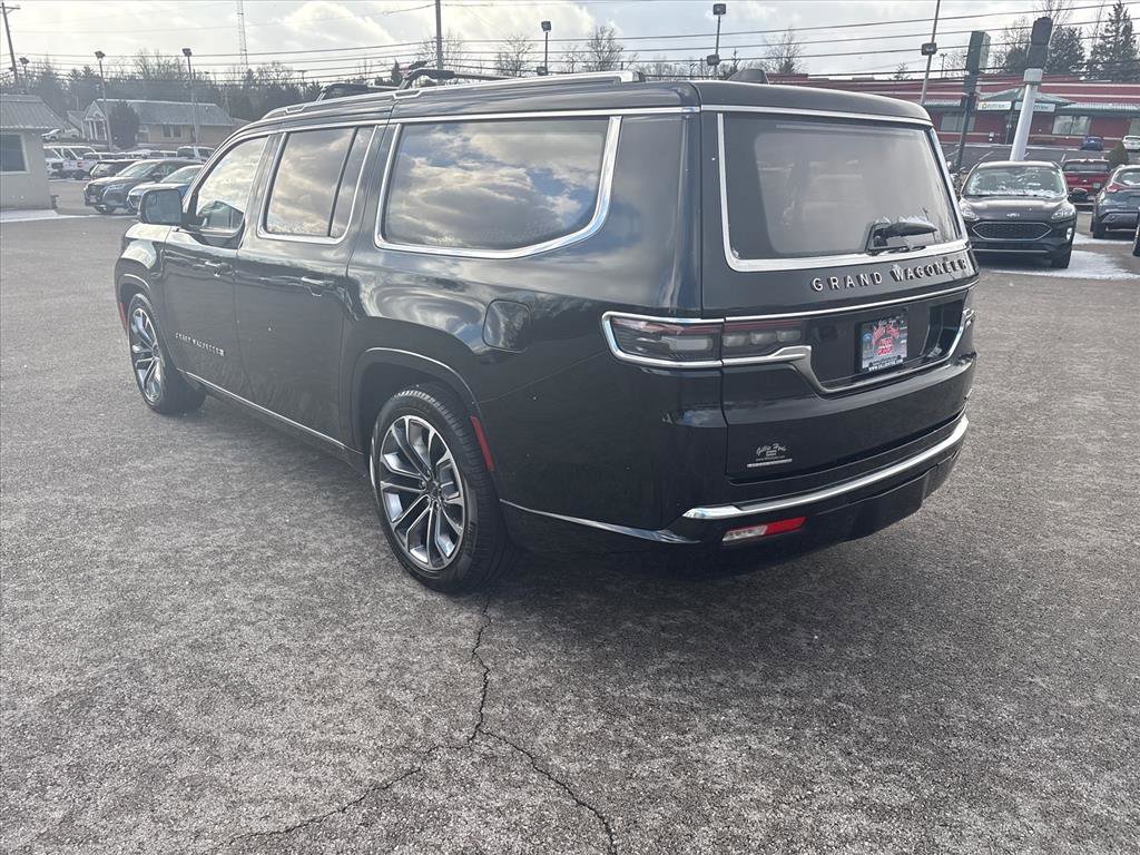 Used 2023 Jeep Grand Wagoneer L Series III w/ Rear Seat Video Group 1 image 8