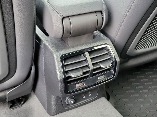 New 2025 Audi Q3 2.0T Premium image 27