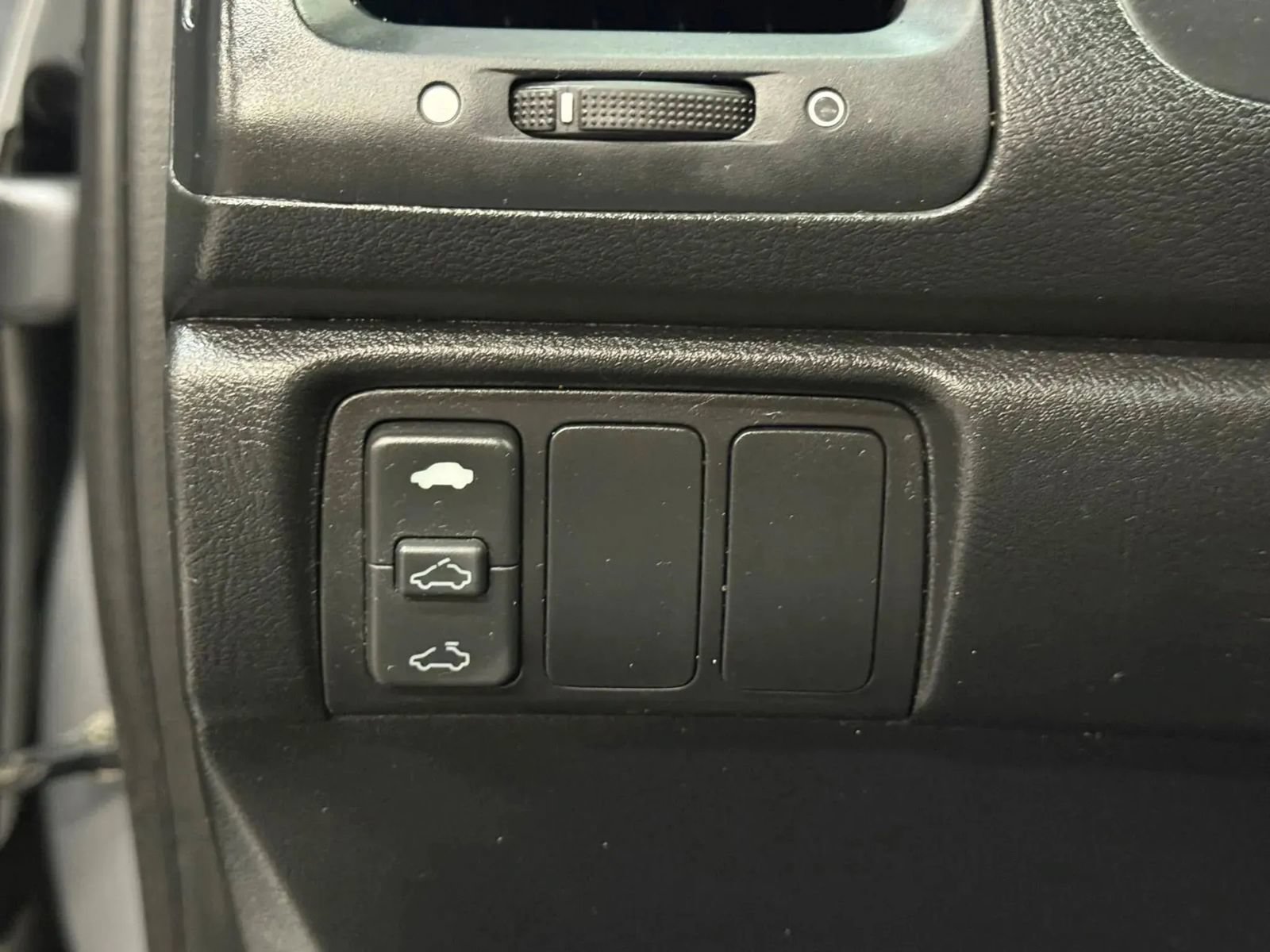Used 2004 Honda Accord EX image 27