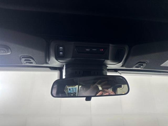 Used 2024 Jeep Wrangler Unlimited image 24