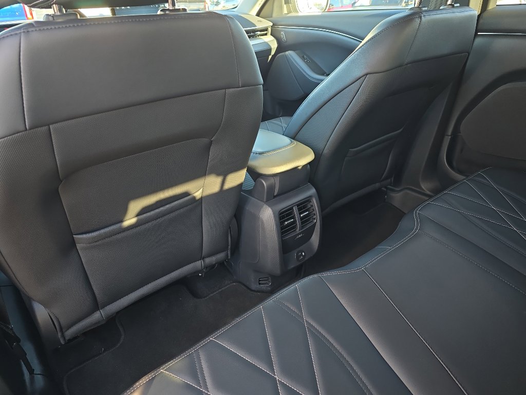 Used 2021 Ford Mustang Mach-E Select image 18