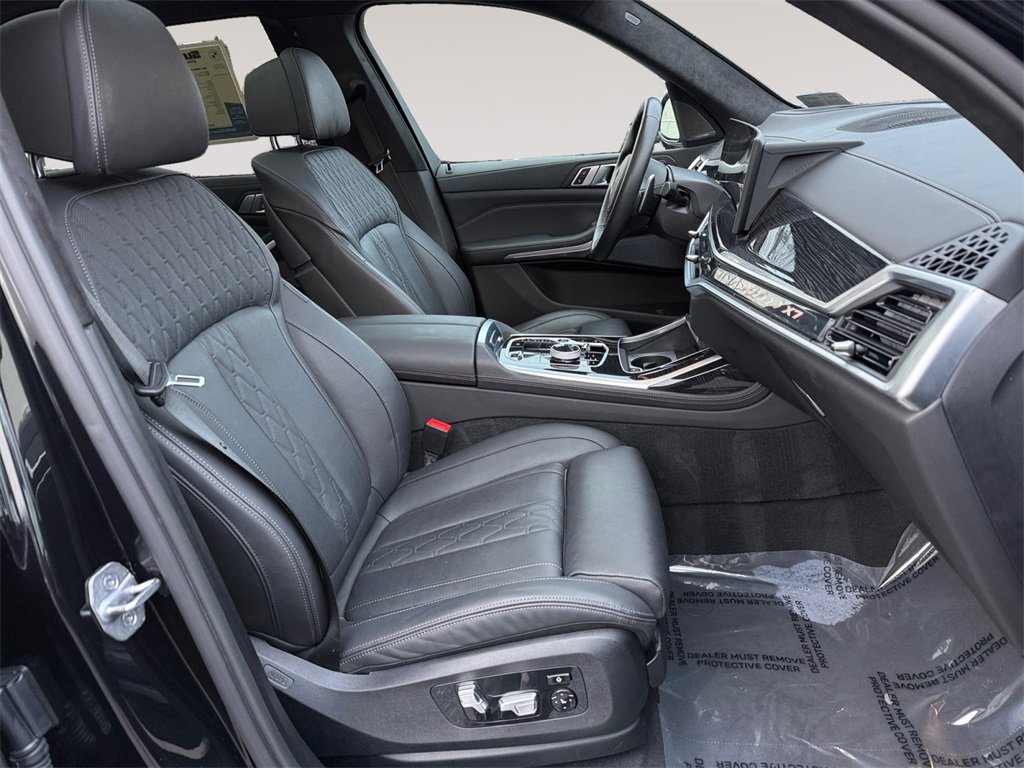 Certified 2023 BMW X7 xDrive40i w/ Executive Package image 15