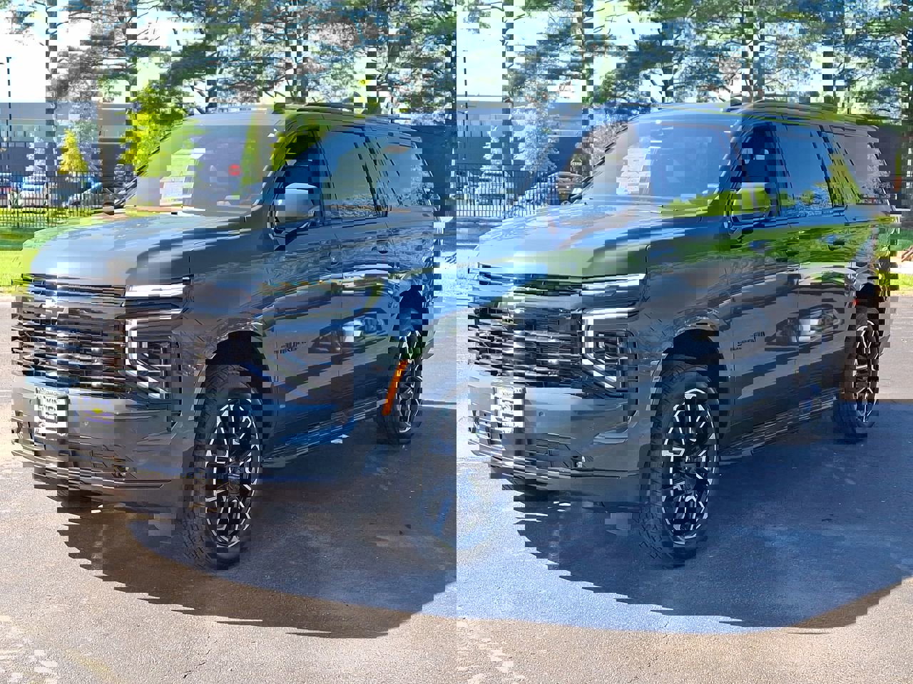 New 2026 Chevrolet Suburban RST w/ RST Capability Package AWD/4WD image 10