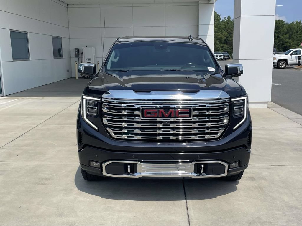 Used 2022 GMC Sierra 1500 Denali AWD/4WD image 3