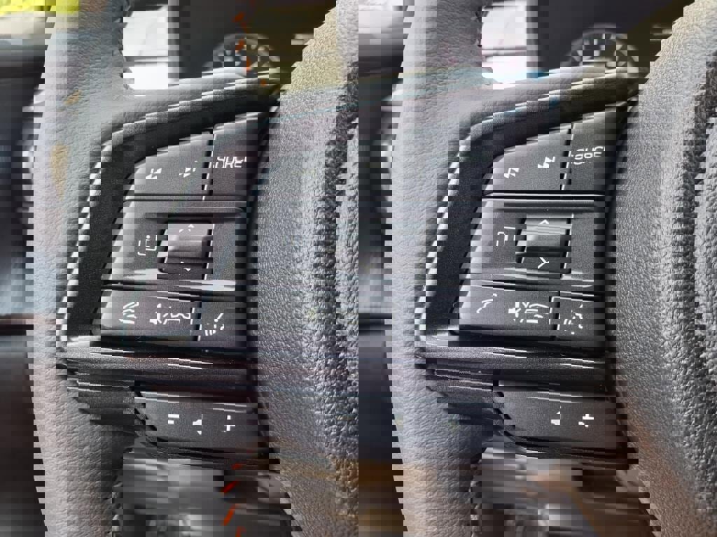 New 2025 Subaru Crosstrek 2.5i Limited w/ Crosstrek Mirror Package image 10