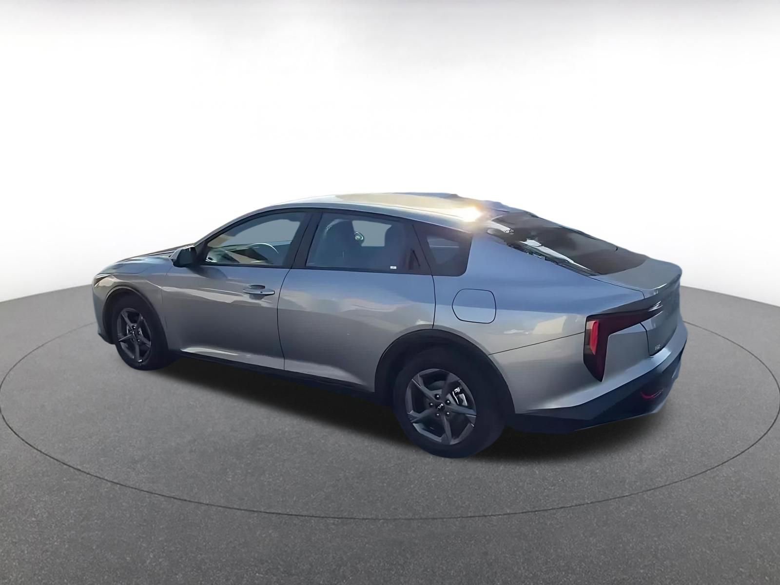 Used 2025 Kia K4 FWD image 10
