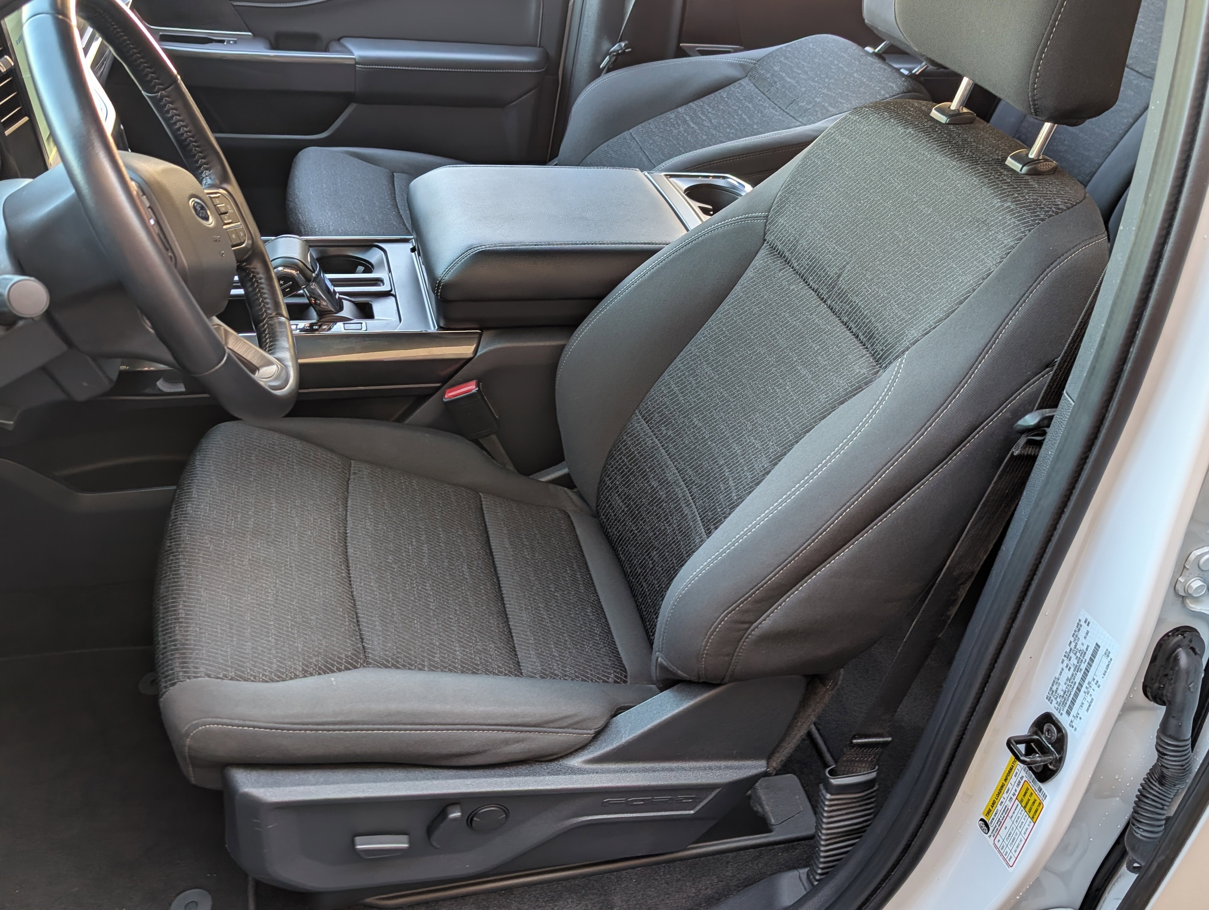 Used 2022 Ford F150 XLT w/ Equipment Group 302A High image 16