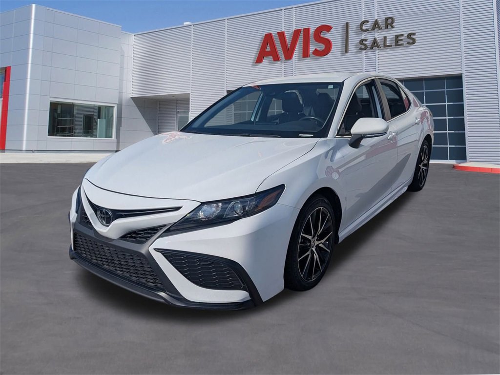 Used 2024 Toyota Camry SE