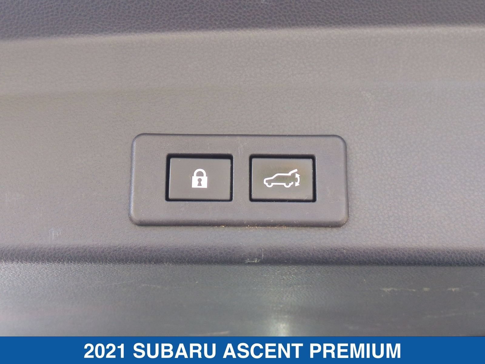 Used 2021 Subaru Ascent Premium w/ Convenience Package AWD/4WD image 34