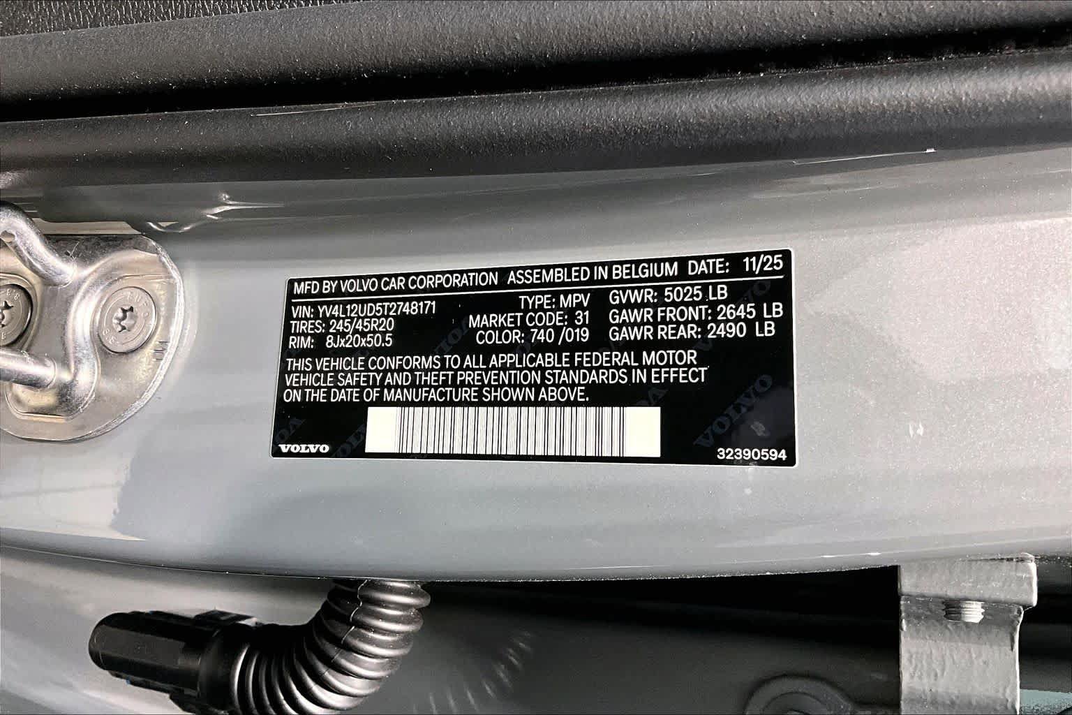 New 2026 Volvo XC40 B5 Ultra w/ Protection Package Premier AWD/4WD image 12