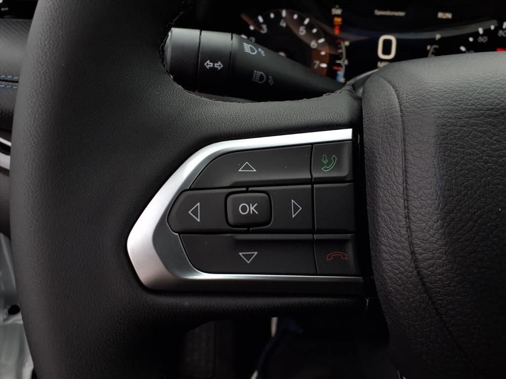 New 2026 Jeep Compass Latitude image 12