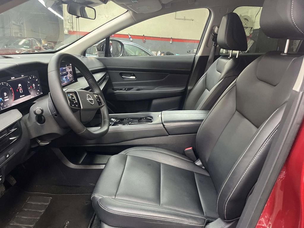 Certified 2025 Nissan Murano SV image 15