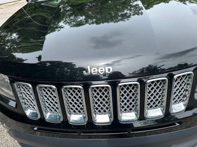 Used 2016 Jeep Compass High Altitude AWD/4WD image 9
