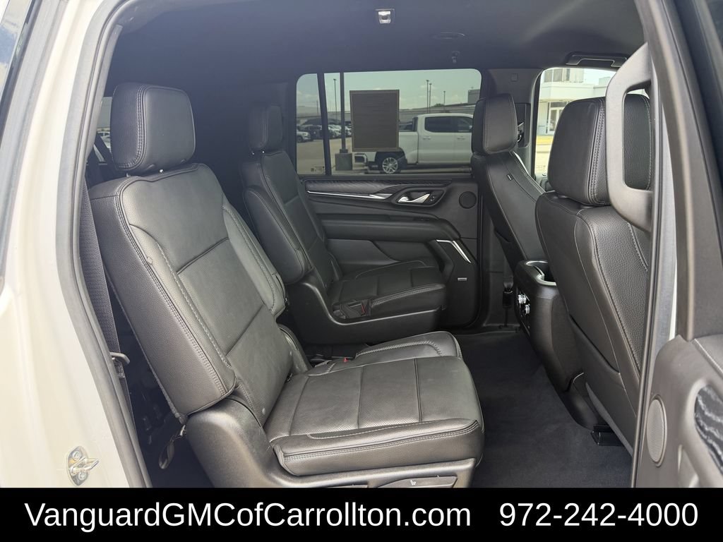 Used 2022 GMC Yukon XL Denali RWD image 37
