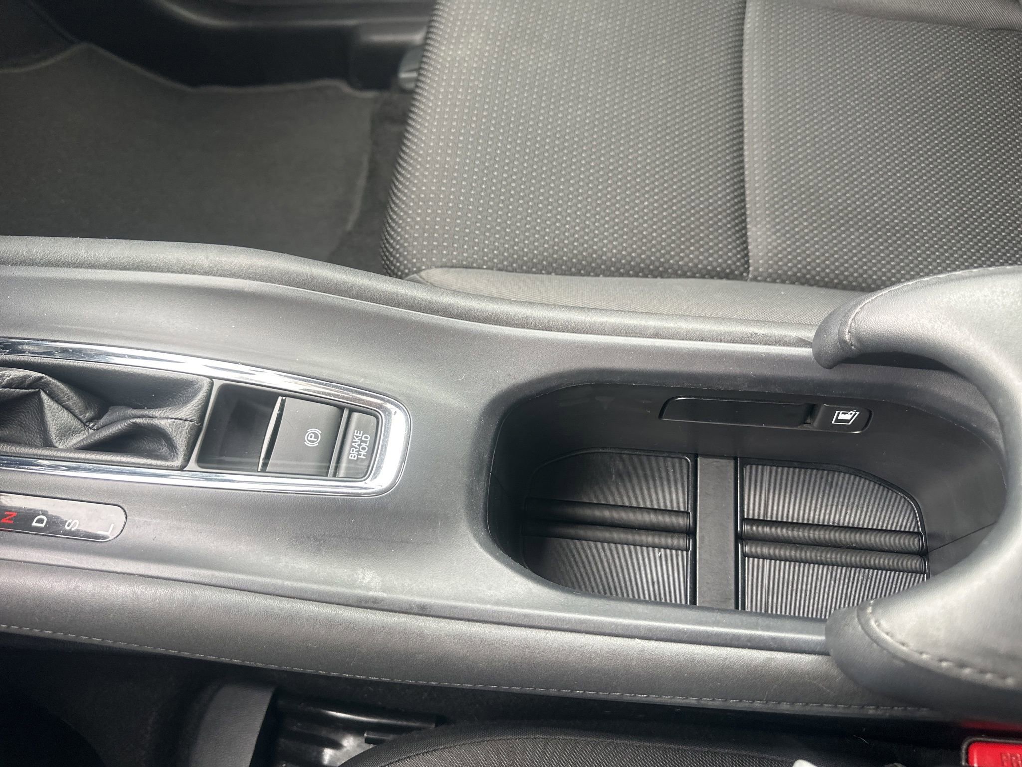 Used 2020 Honda HR-V LX image 21