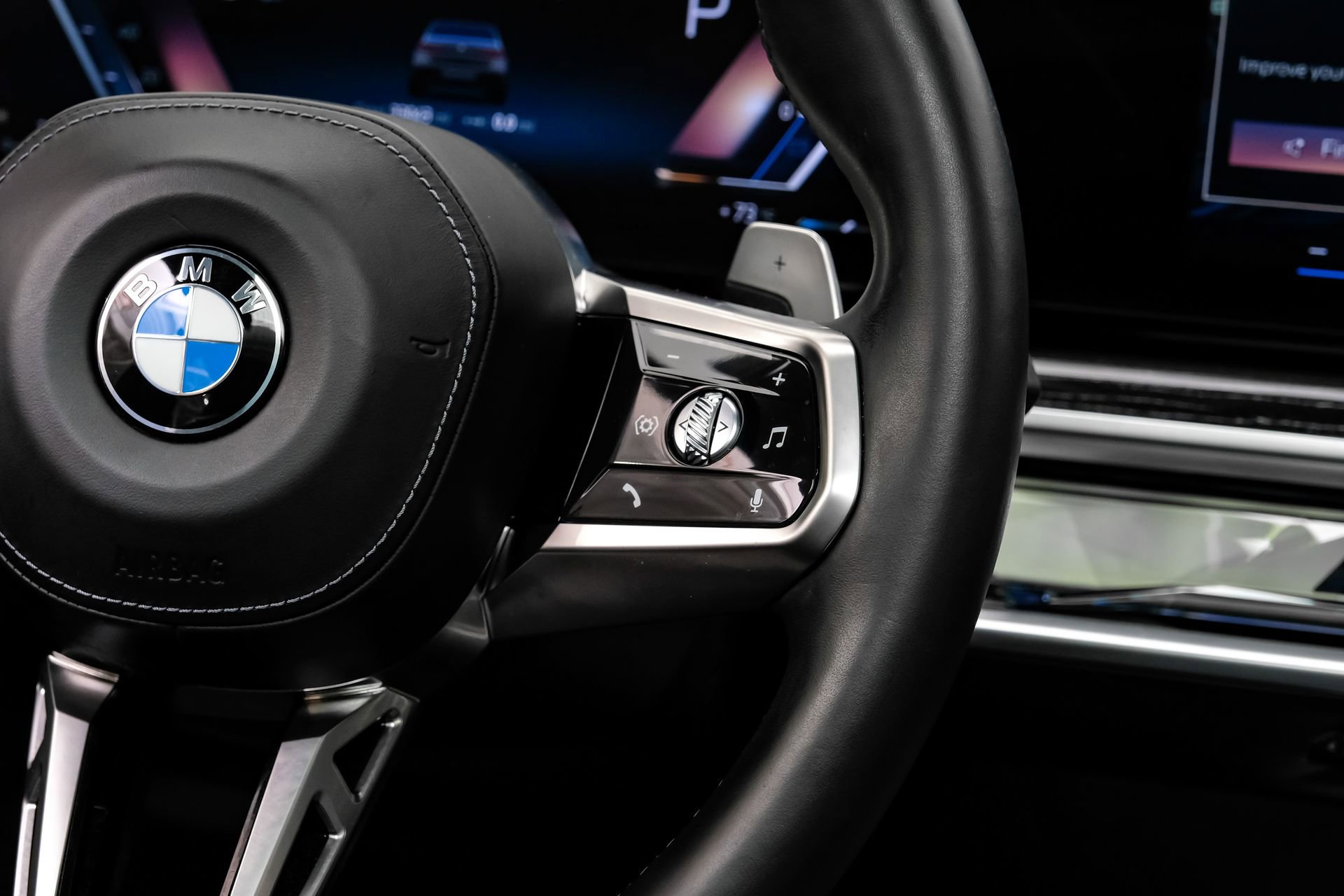 Used 2023 BMW 740i image 22