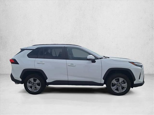 Used 2024 Toyota RAV4 XLE AWD/4WD image 4