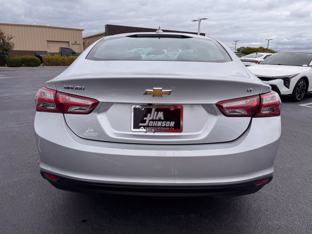 Used 2022 Chevrolet Malibu LT FWD image 4