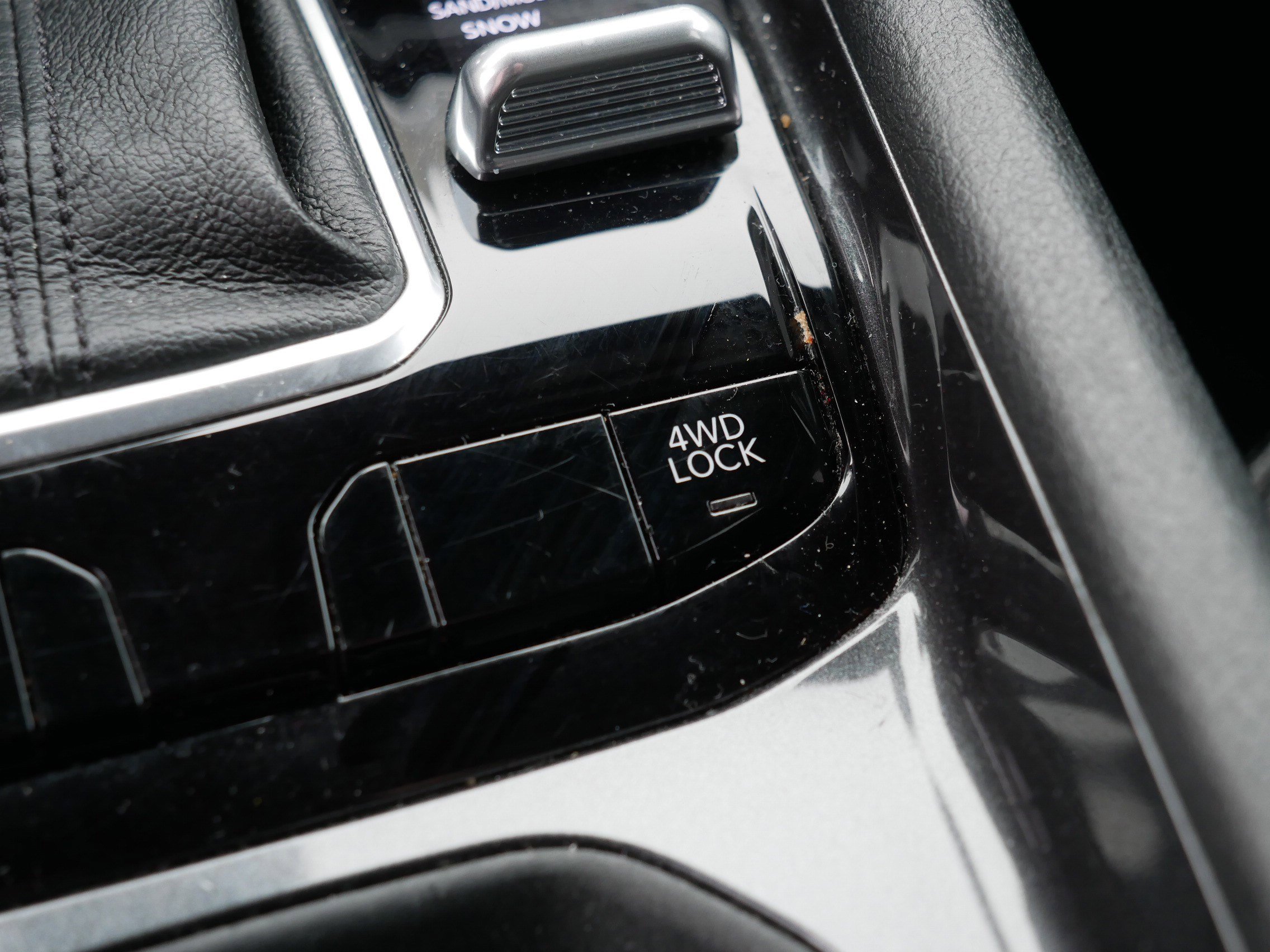 Certified 2024 Jeep Compass Latitude image 31