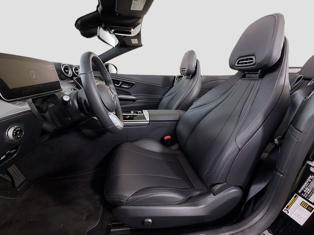 Certified 2024 Mercedes-Benz CLE 300 4MATIC Cabriolet image 20