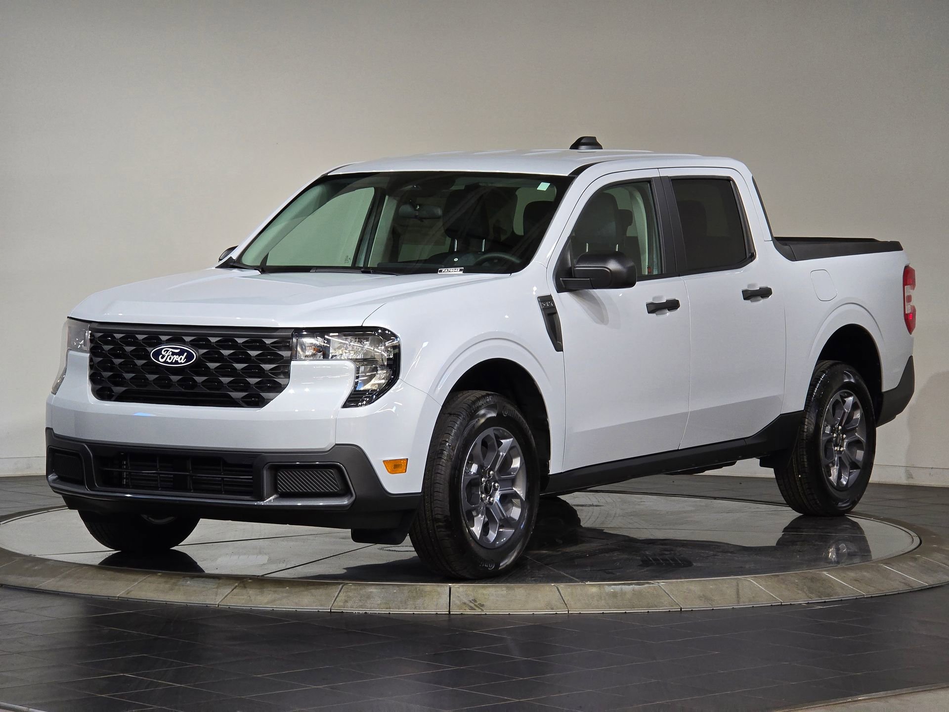 New 2025 Ford Maverick XLT image 10