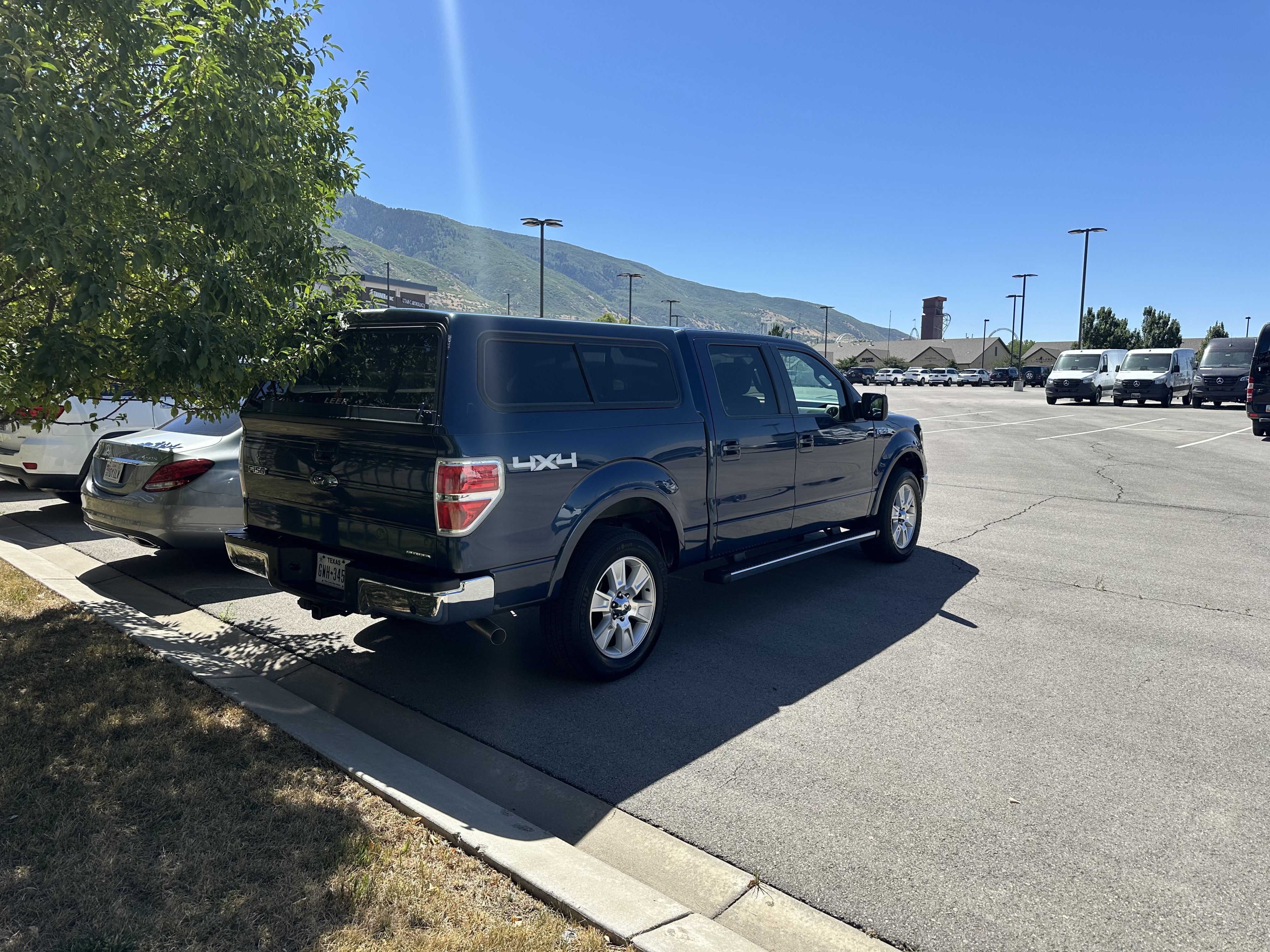 Used 2013 Ford F150 Lariat w/ Luxury Equipment Group AWD/4WD image 4