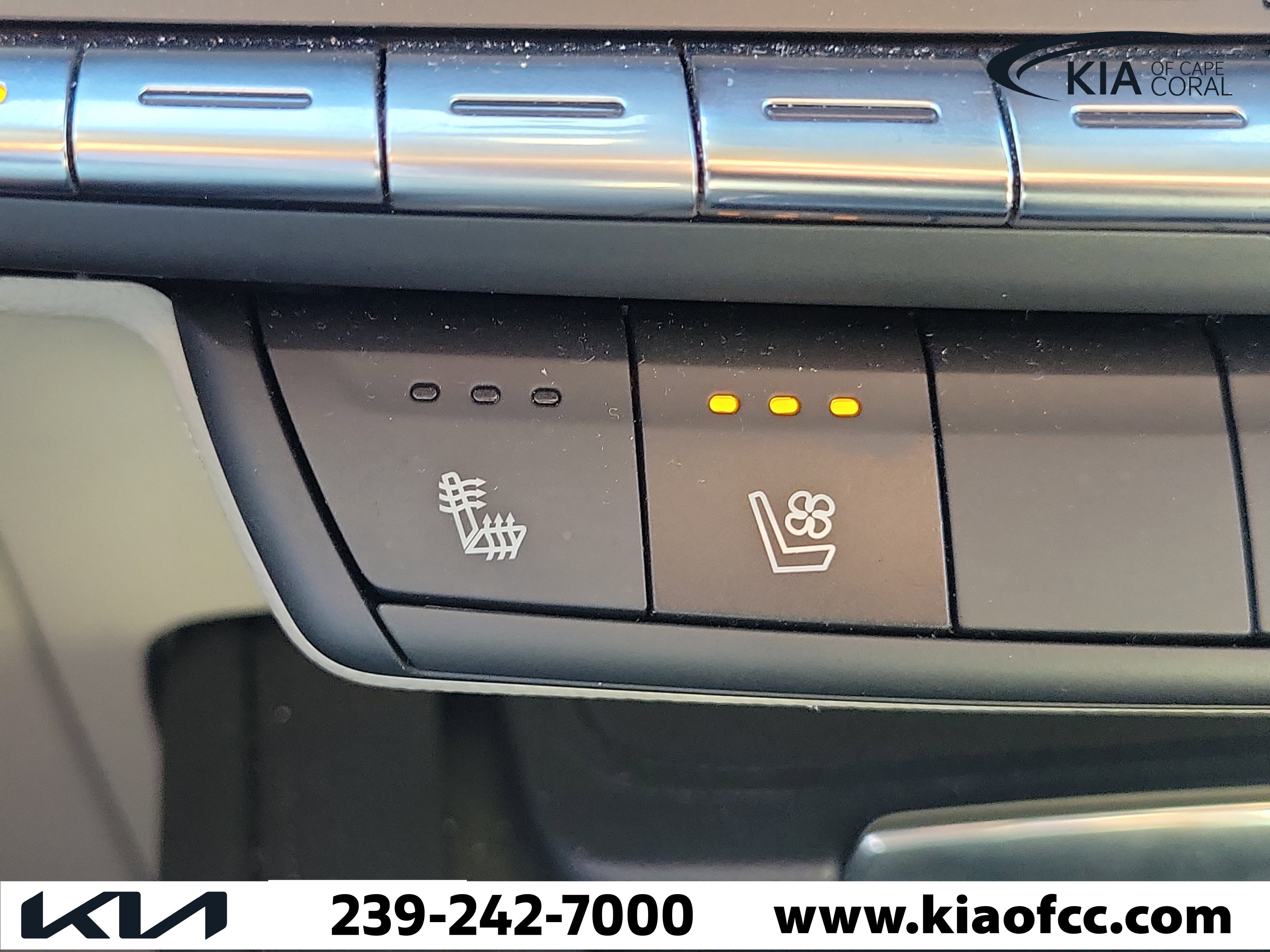 Used 2019 Cadillac XT4 Premium Luxury FWD image 28