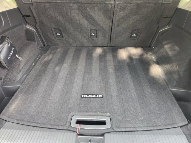 Used 2023 Nissan Rogue SV FWD image 29