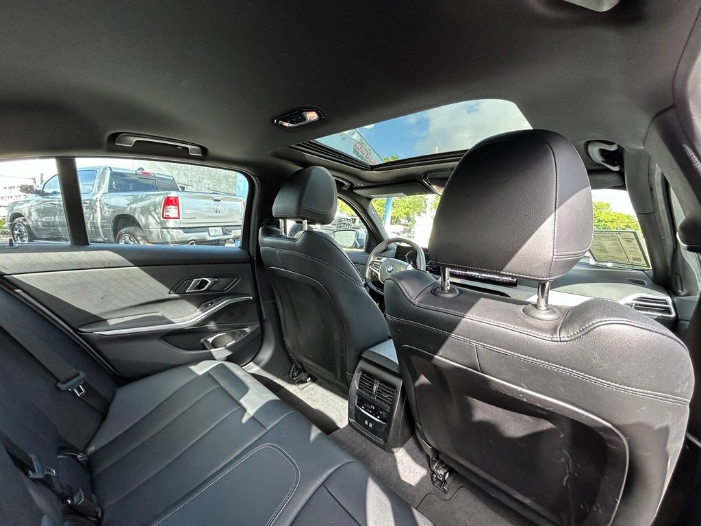 Used 2025 BMW 330i Sedan RWD image 33