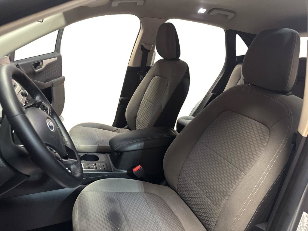 Used 2022 Ford Escape SE w/ Convenience Package FWD image 16
