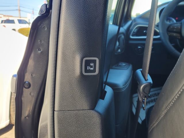 Used 2023 Chrysler Pacifica Touring-L w/ S Appearance Package image 26