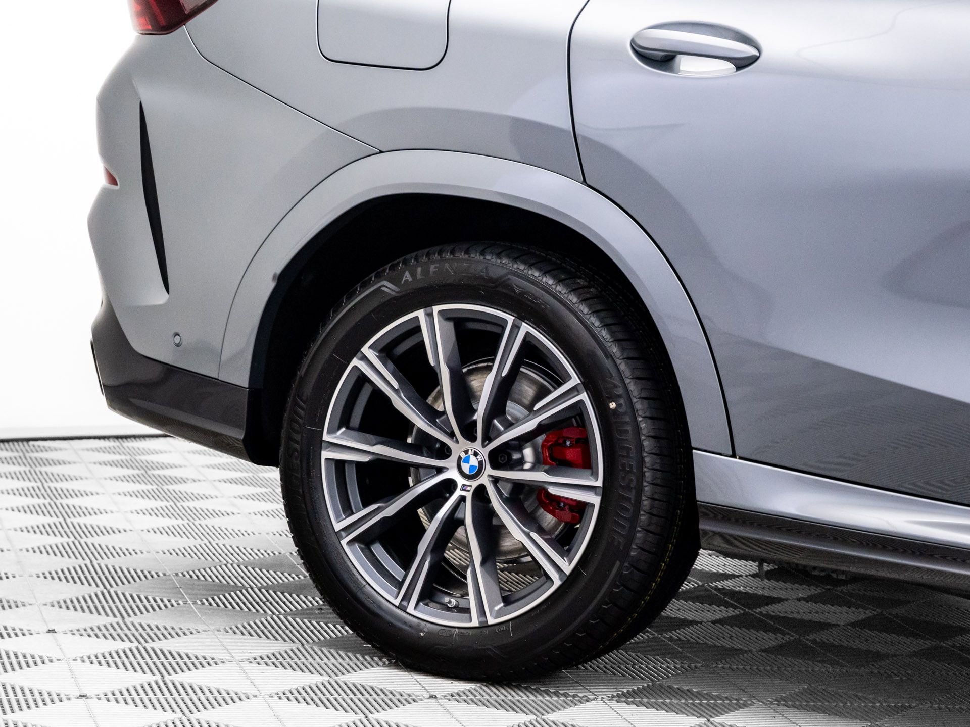 New 2026 BMW X6 xDrive40i w/ Executive Package AWD/4WD image 35