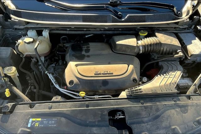 Used 2020 Chrysler Pacifica Touring-L image 10