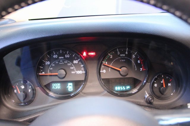 Used 2017 Jeep Wrangler Unlimited Sahara image 21