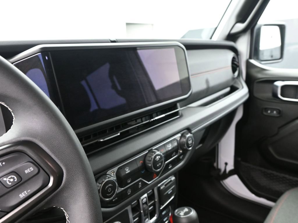 Used 2025 Jeep Wrangler Unlimited Rubicon image 24