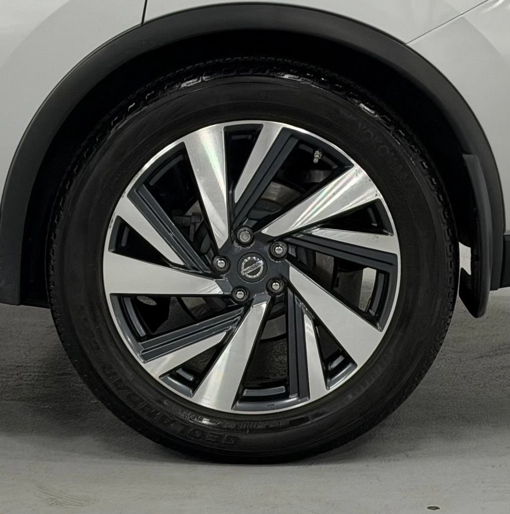 Used 2017 Nissan Murano Platinum w/ Platinum Technology Package AWD/4WD image 8