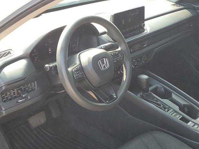 Used 2023 Honda Accord EX image 17