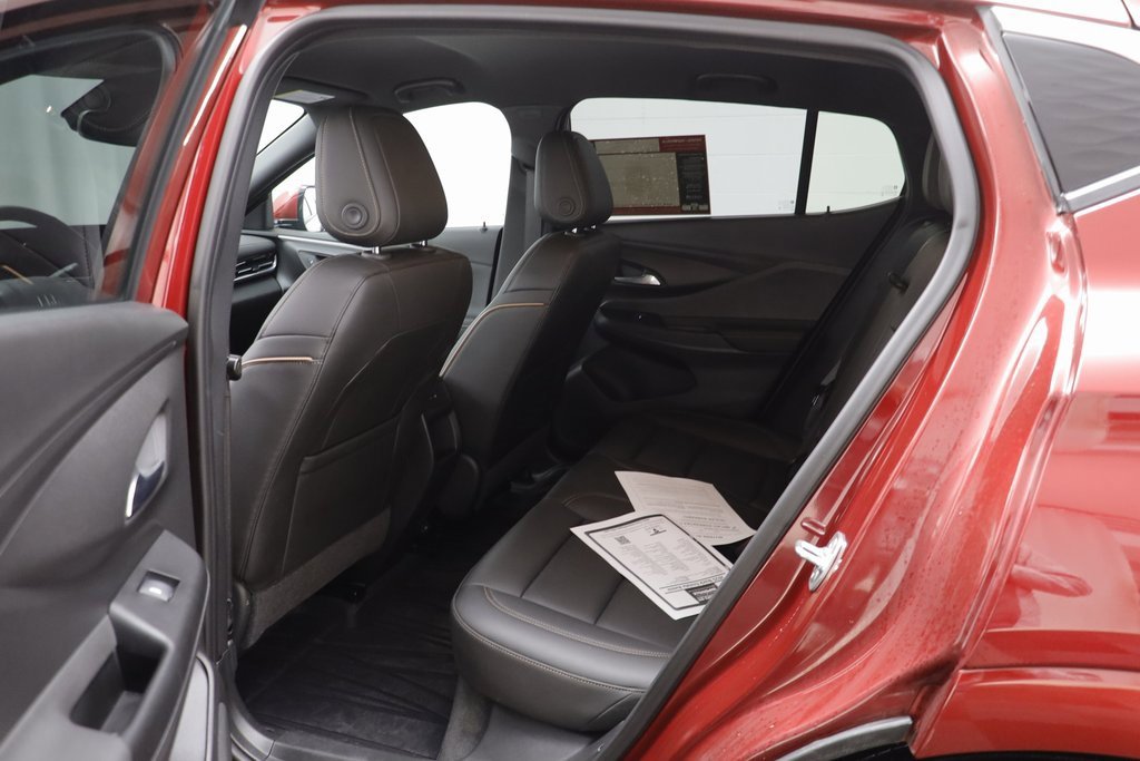 Used 2025 Buick Envista Avenir image 13