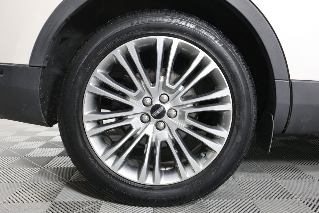 Used 2017 Lincoln MKX Reserve w/ Luxury Package image 7