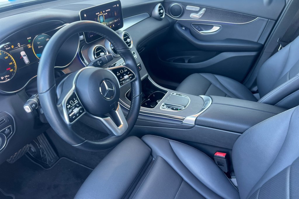 Used 2022 Mercedes-Benz GLC 300 4MATIC image 7
