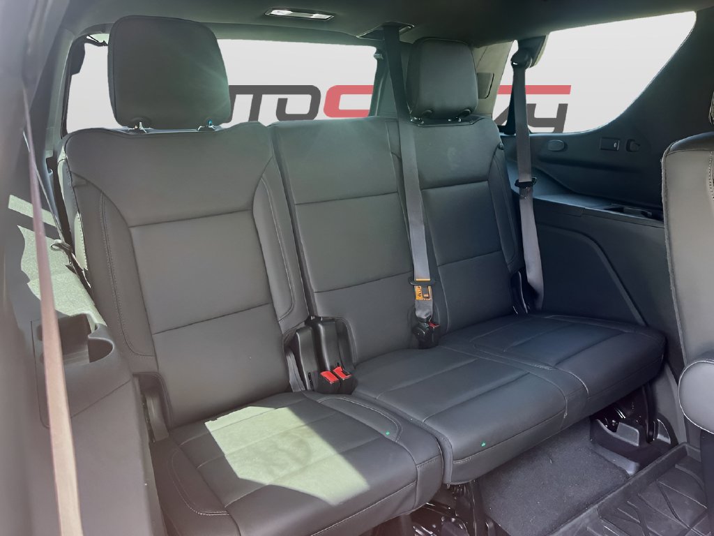 Used 2024 Chevrolet Tahoe Z71 w/ Z71 Off-Road Package AWD/4WD image 29